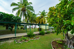 Cocos Beach Resort Gardens